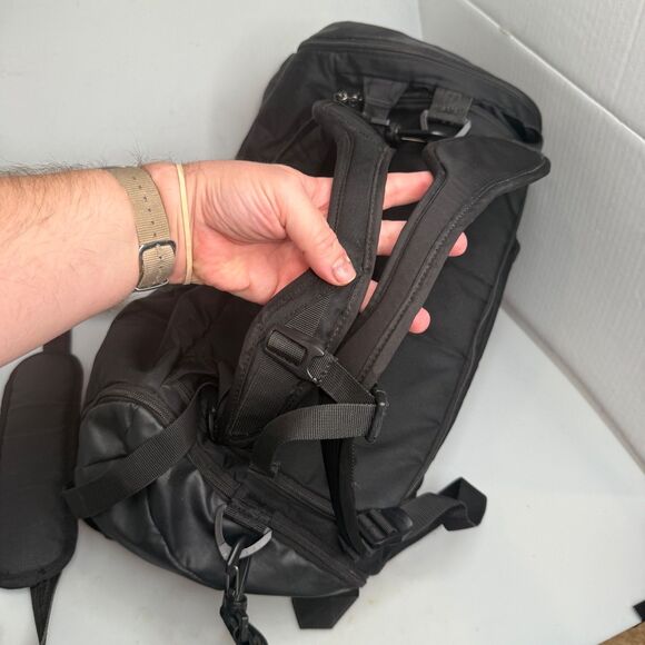 Under Armour Sport SC Duffel Backpack Bag Storm Black Gray 22" w/ Shoe Compart - Picture 7 of 16